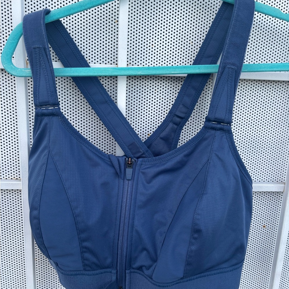 SHEFIT Sport Bra 3 Luxe 110002 zipper front adjustable moisture wicking blue